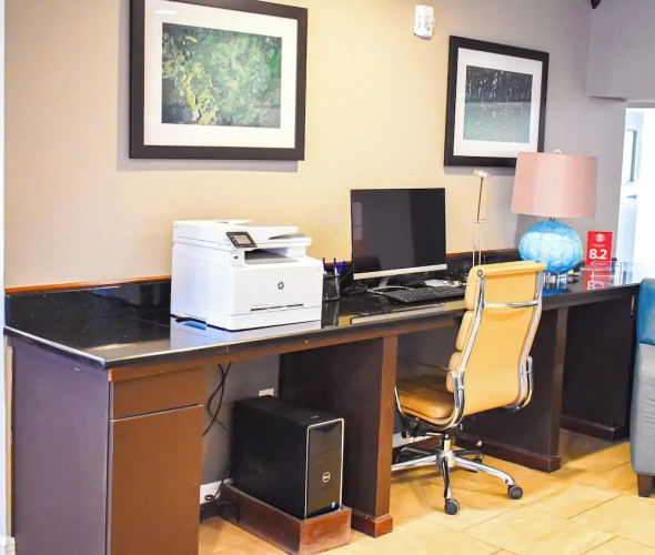 Baymont Inn & Suites Midland Center