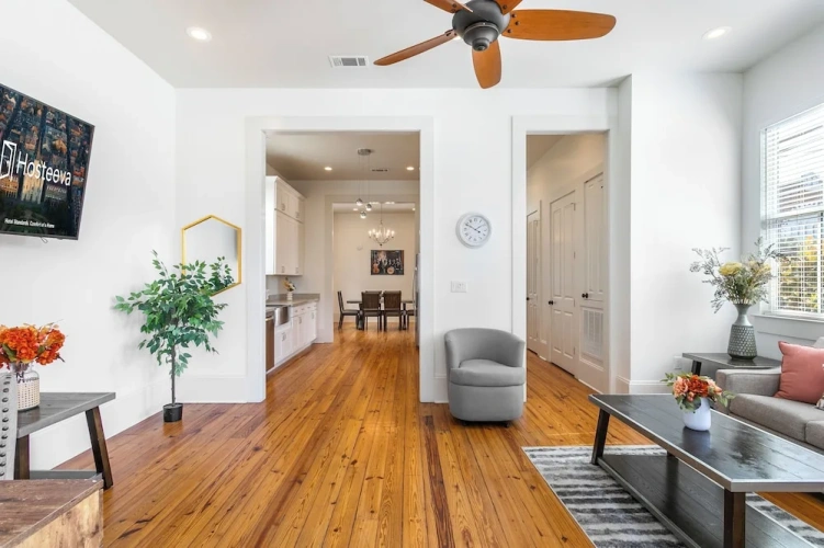 3 Bedrooms Executive room with balcony and with courtyard view