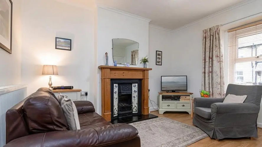 Barnwell Cottage
