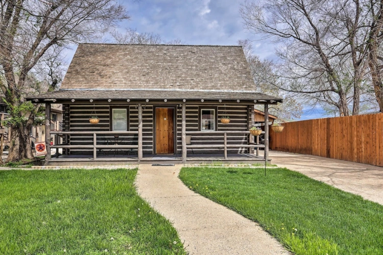 1 Bedroom Cottage with balcony