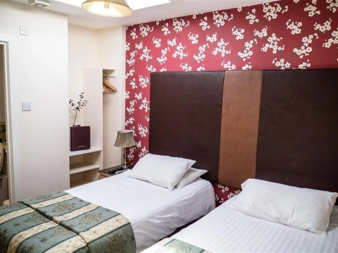Standard Twin room