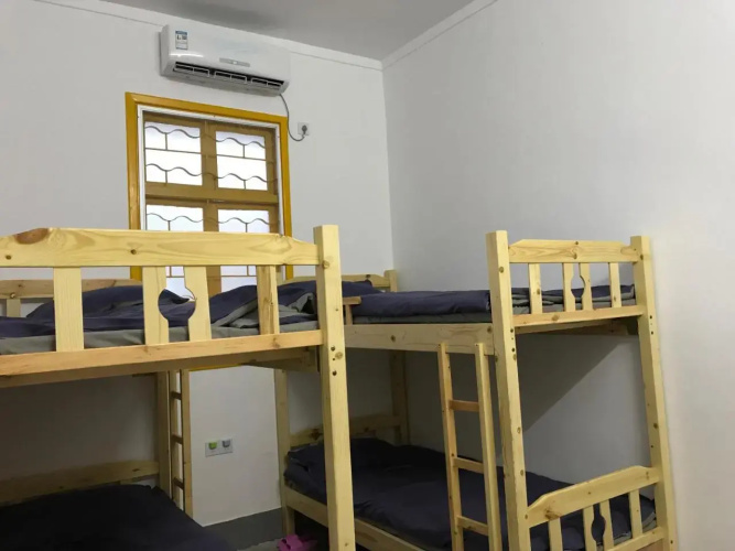 No. 6 Cuobian Hostel
