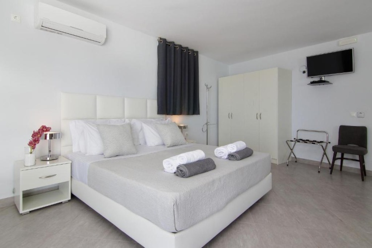Deluxe room with sea view
