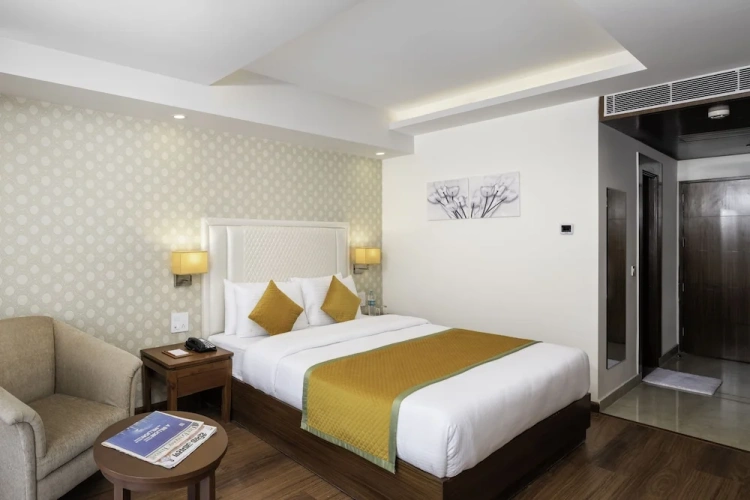 Standard Club room
