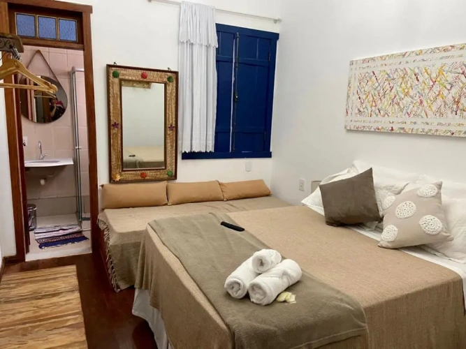 Standard Triple room