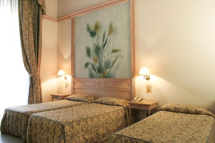 Triple room