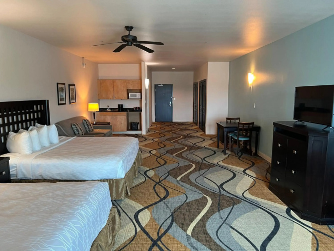 Sunchase Inn & Suites