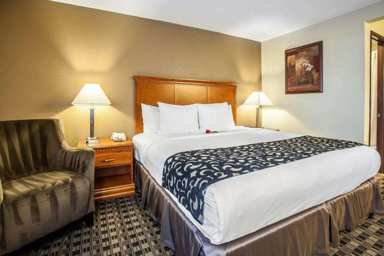 Clarion Inn Renton - Seattle