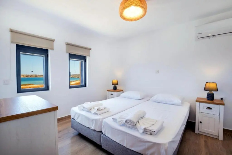 Cato Agro 5, Seafront Villa with Private Pool