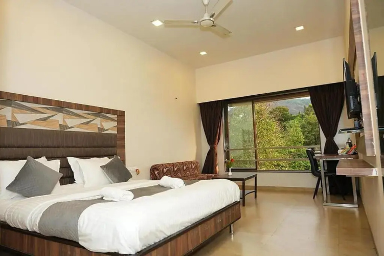 Hotel Lalit Inn