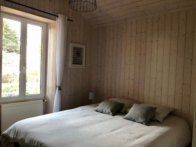 2 Bedrooms Cottage