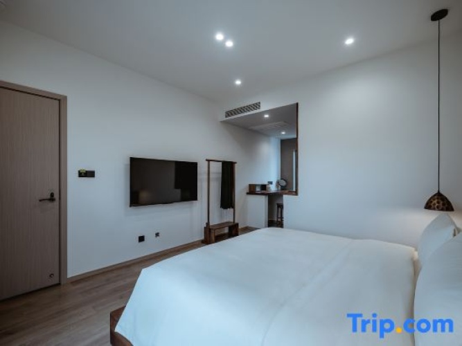 Deluxe Double room with view