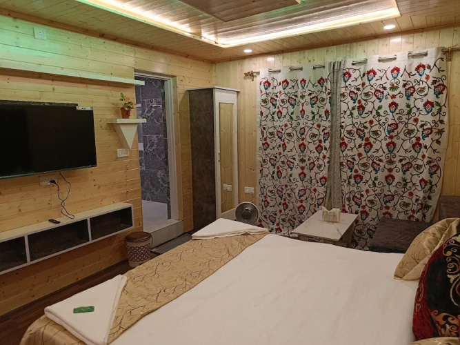 Hotel Pahalgam View