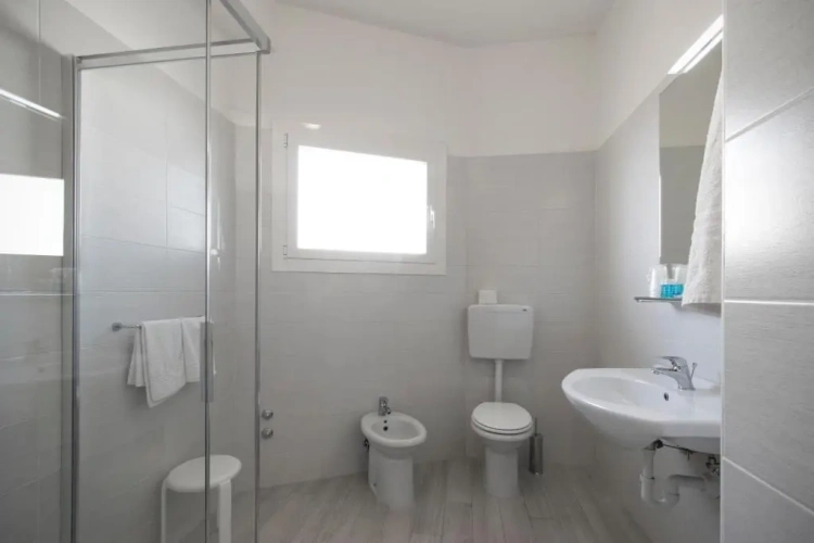 Standard Triple room with balcony and seafront