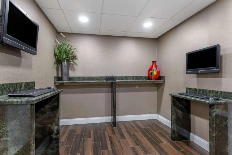 Holiday Inn Express