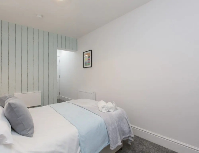 Townhouse Plus @ 40 West St