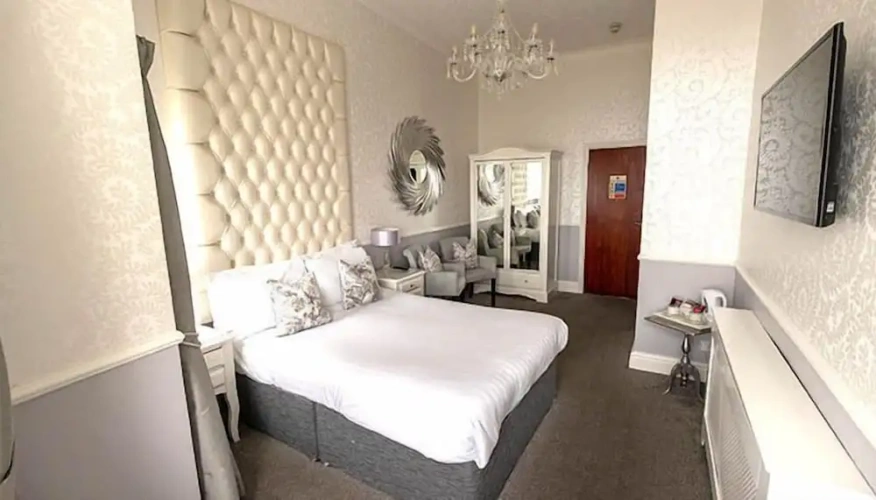 Deluxe Suite