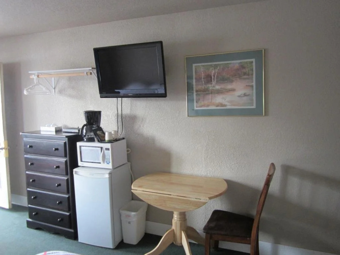 Hideaway Inn