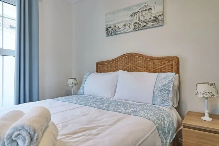 Walton Beach Holiday Lets