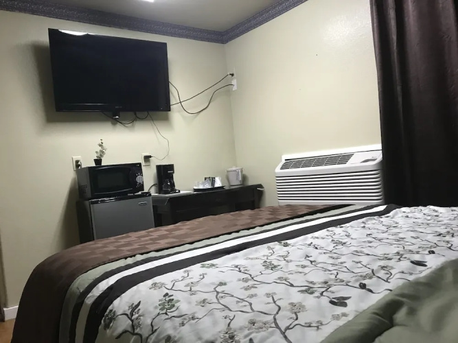 Outpost Motel