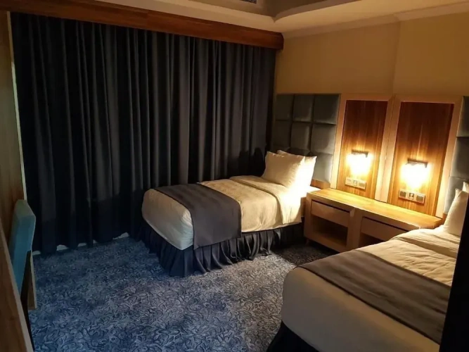 Deluxe Twin Studio