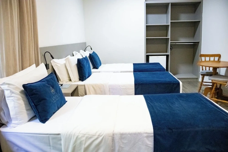 Luxury Triple room