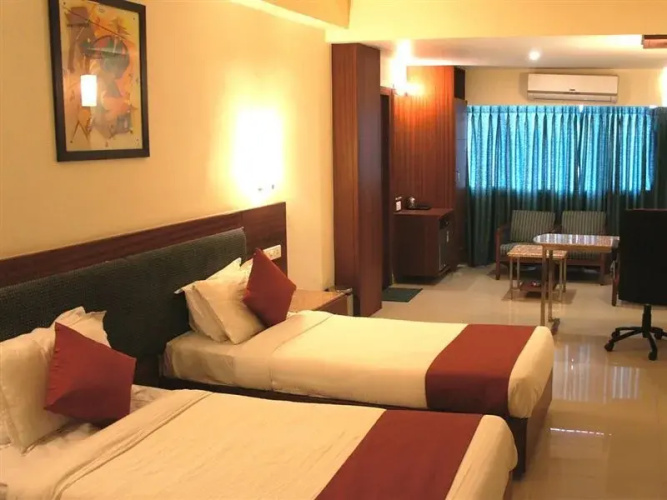 Hotel Raj Towers