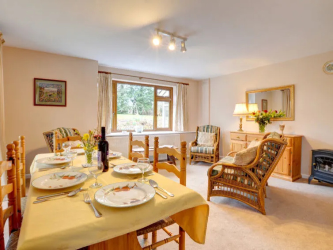 Holiday Home White
