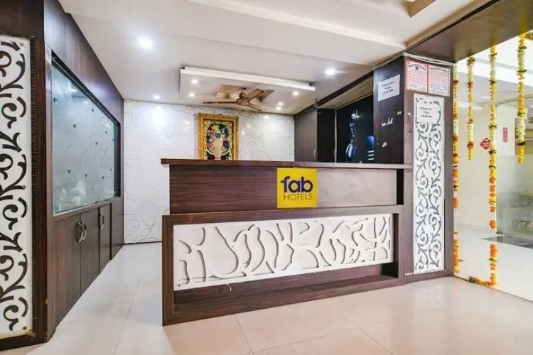 Fabhotel Shivam Palace I