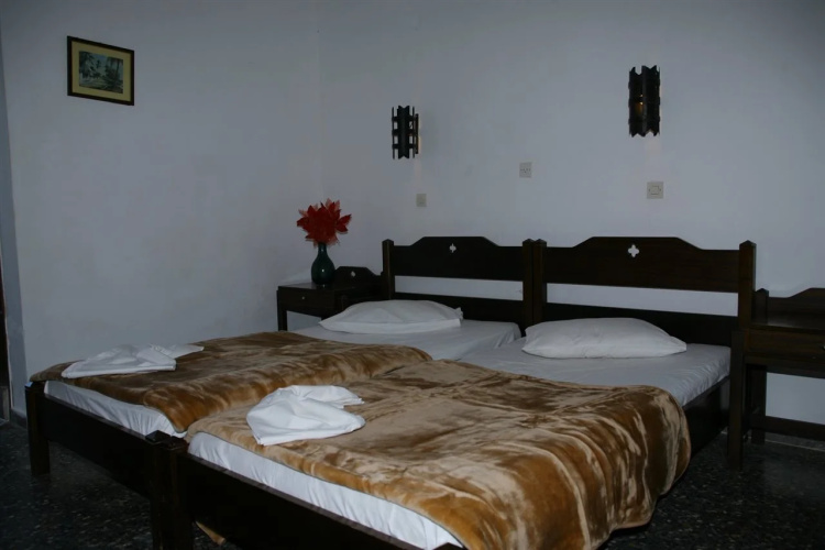 Harmony Hotel And Studios