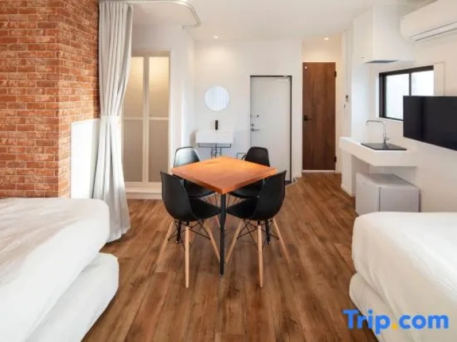 Quadruple Apartment