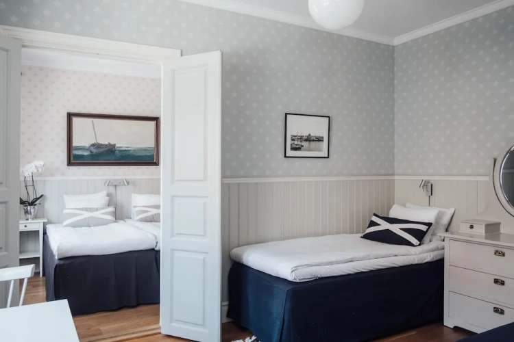 2 Bedrooms Standard Family room
