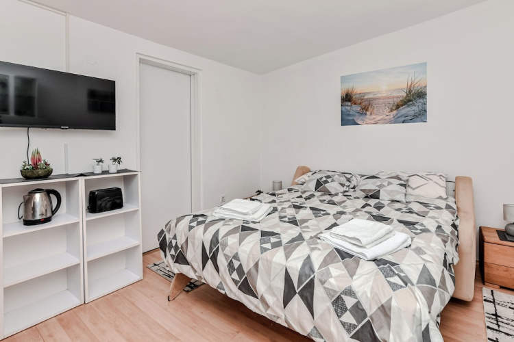 Apartments Ladika