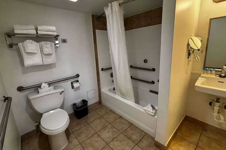 Ramada by Wyndham Hotel & Water Park photo 10