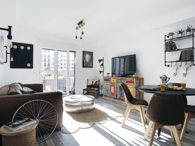 Iakai Homes 1BR 1BT Harley