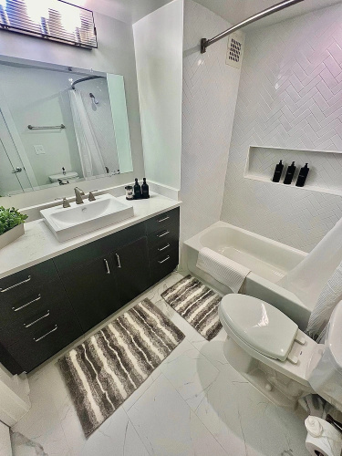 ComfyGetaway by DC,Metro,Airport