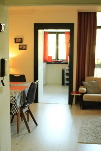 Art & Tulips Art Apartment