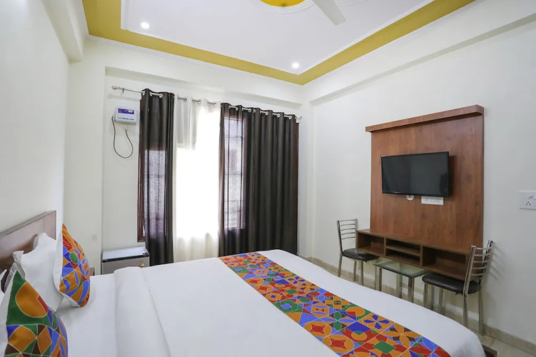 FabHotel Star Corporate Suite I