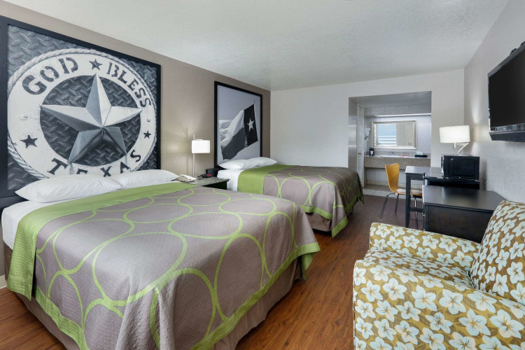 Super 8 by Wyndham San Antonio Downtown/Alamo