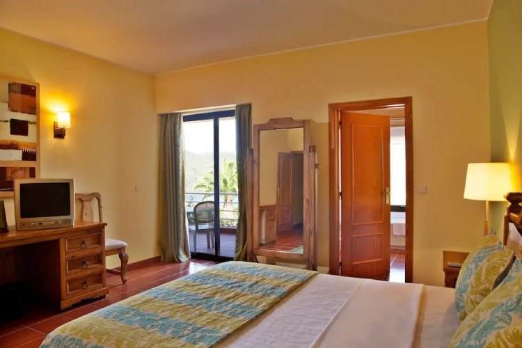 Standard Single Apartment with balcony