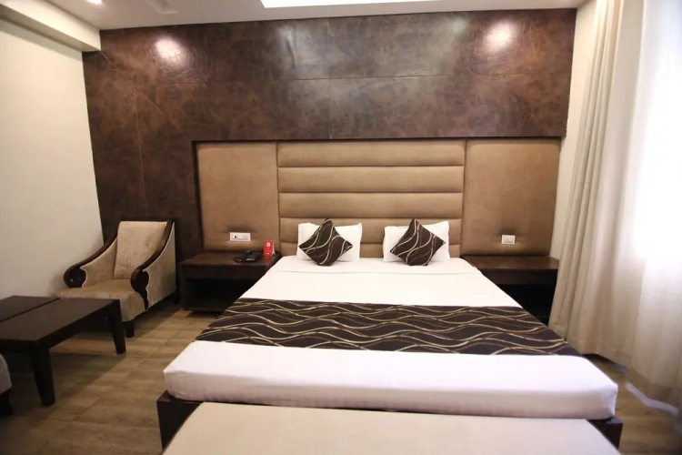 OYO 4779 Hotel Vansh Palace