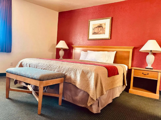 Econo Lodge Del Rio