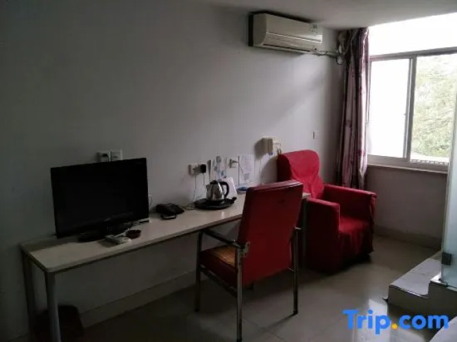 Shanghai Yuqiu Hotel