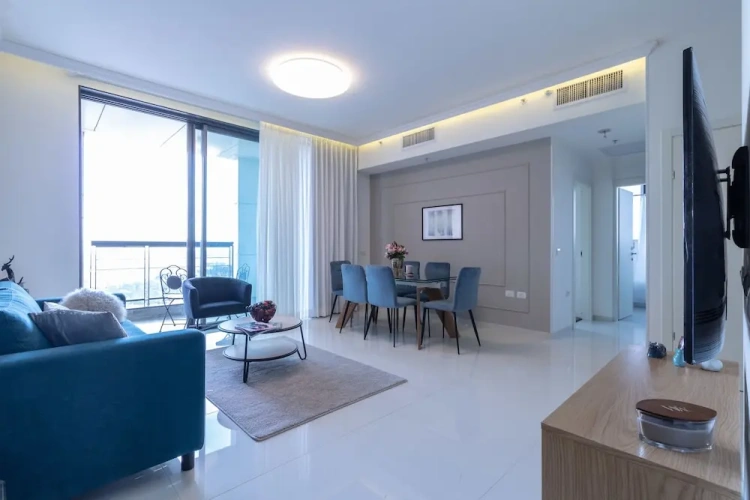 2 Bedrooms Presidential Apartment with city view