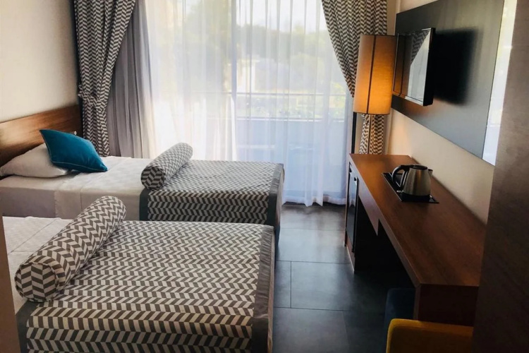 Floria Beach Hotel