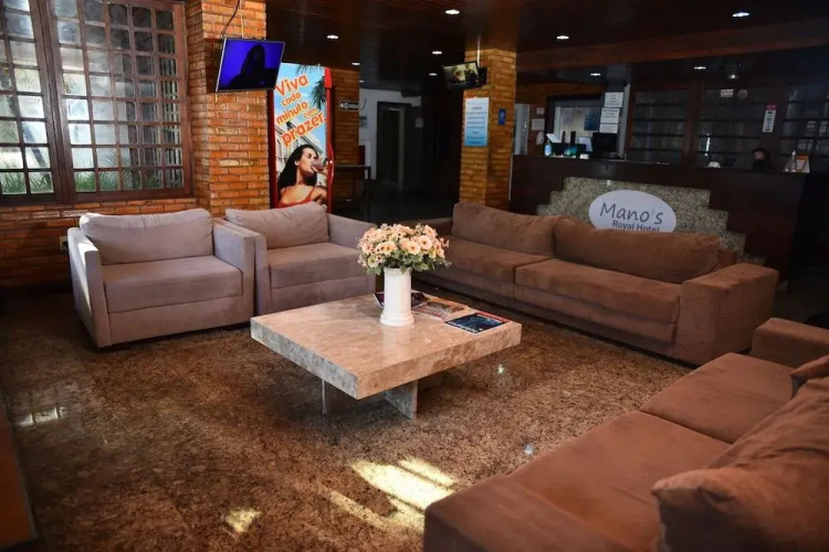 Manos Royal Hotel