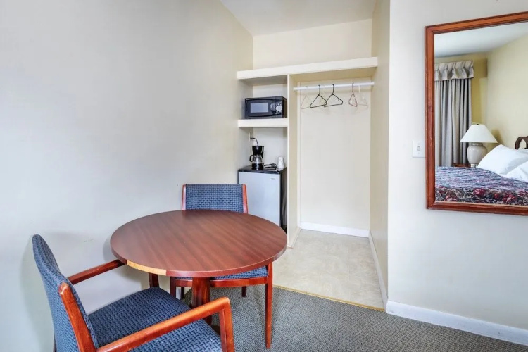 Sea Spiral Suites