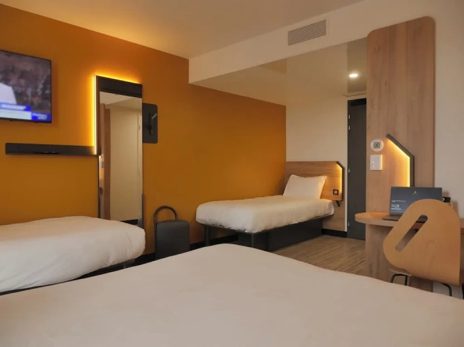Classic Quadruple room