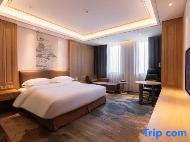 Deluxe Double Suite