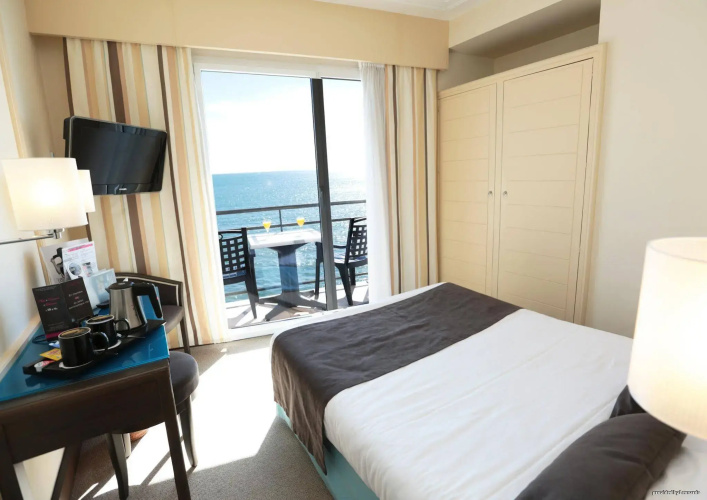 Hôtel & Spa Les Roches Noires